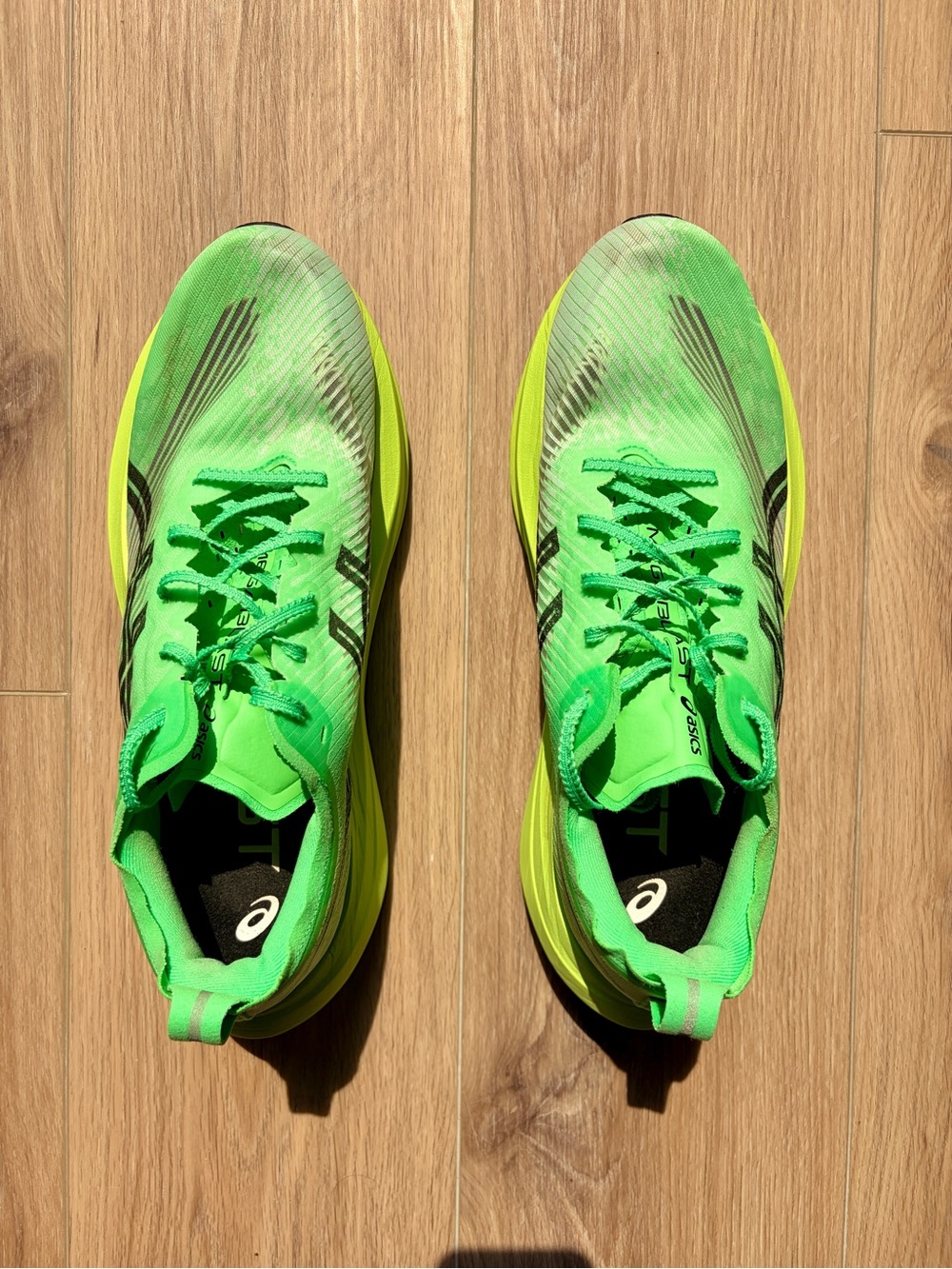 ASICS Megablast - Picture 2 of 3